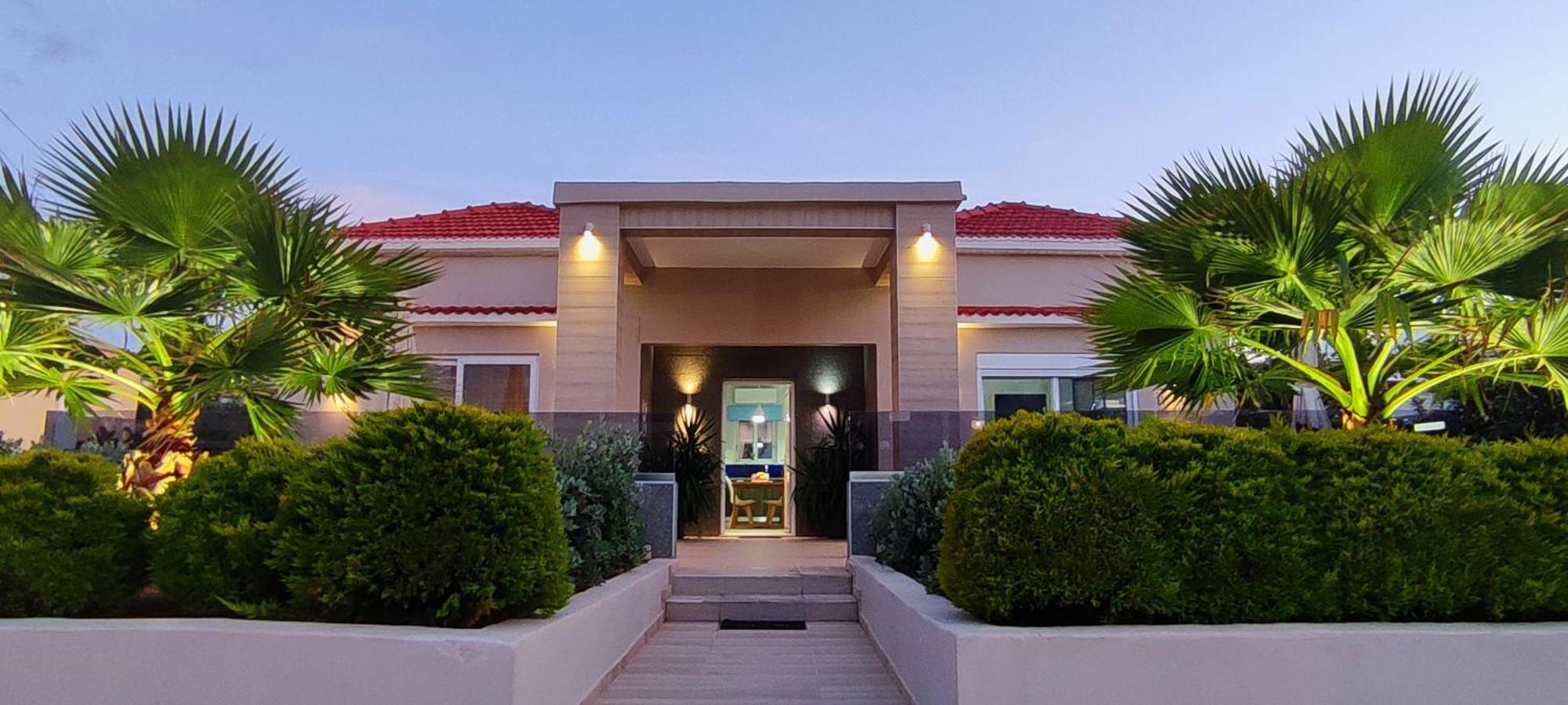 Luxury Villa Eva-Mari With Jacuzzi, 50M From The Beach Stalós Exterior foto